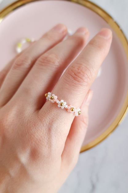 Beaded Daisy Flower Ring